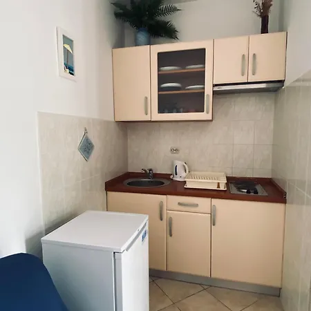 Nela Apartment *